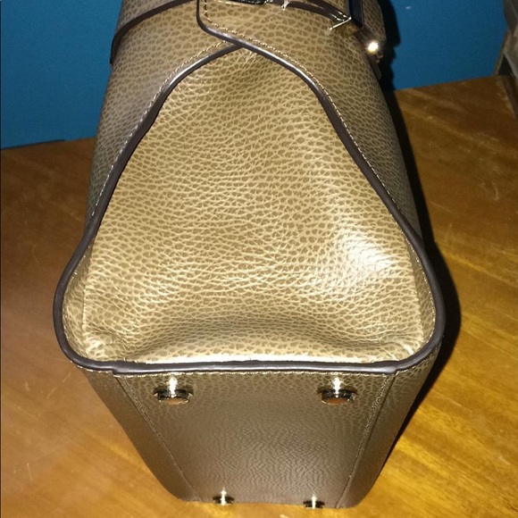 Henri bendel satchel - Picture 4 of 5